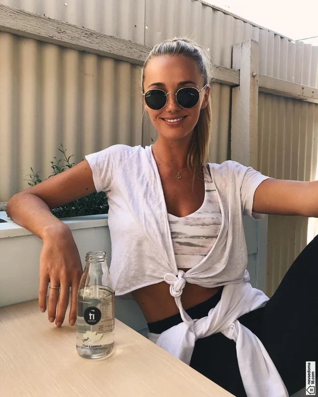 Брук Хоган - Девушка Дня