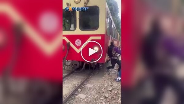 A train hit a tourist in Taiwan