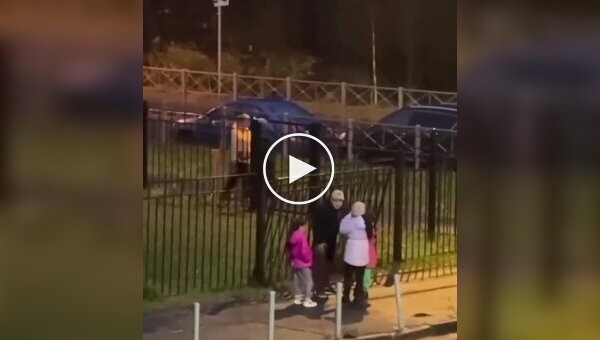 In St. Petersburg, neighbors filmed a father beating his three daughters.