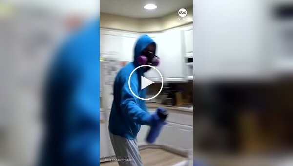 Мужчина неоднократно травил соседей аэрозолем от насекомых