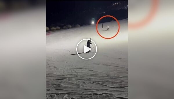 Лыжница упала в ущелье на горнолыжной базе в Кыргызстане и получила тяжелые травмы