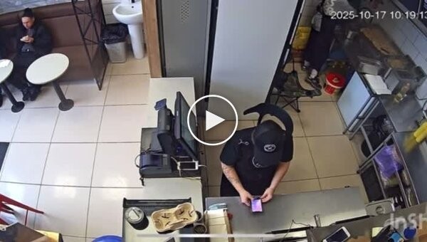 В Татарстане мужчина несколько раз выстрелил в сотрудницу кафе из пневматического пистолета