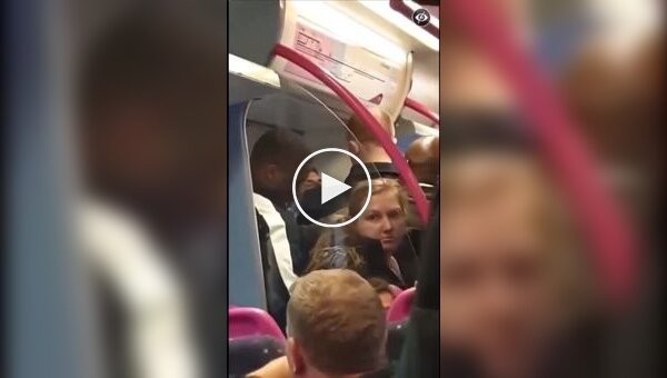 У Лондоні чоловік одним ударом з голови уклав мігранта