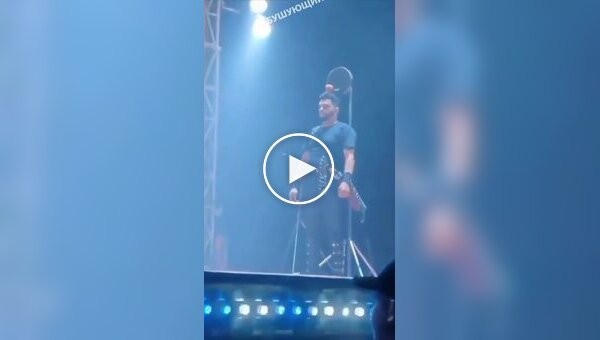 Лучник проколол молодому человеку ухо