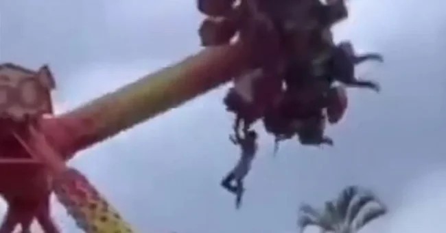В Індонезії дитина зірвалася з атракціону (6 фото + 1 відео)