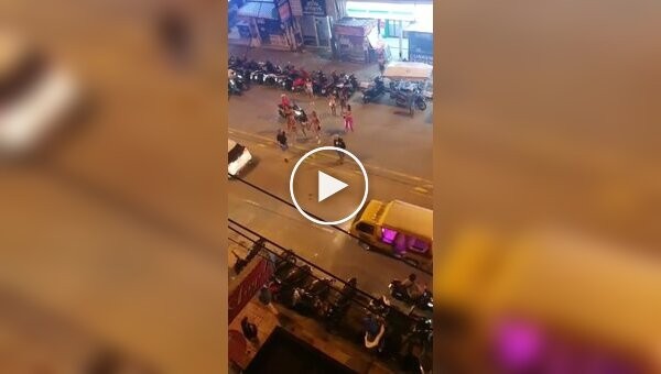 A crowd of trannies gave a Russian a beating in Thailand