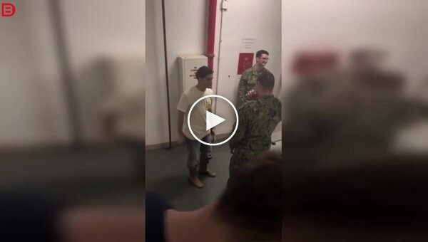 На военно-морском судне произошел конфликт между военнослужащими: спор перерос в драку