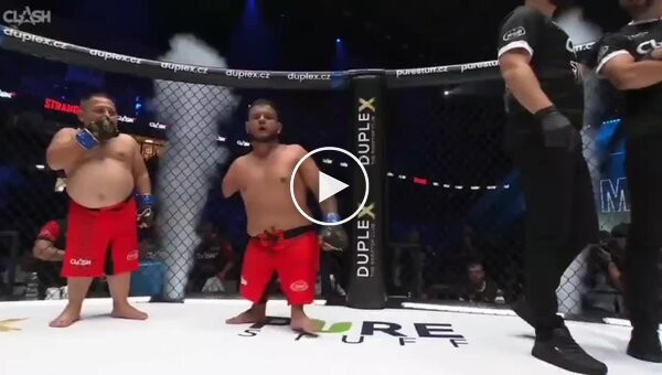 Три карлика против одного средневеса