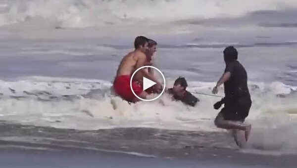 A lifeguard in California saved a child's life