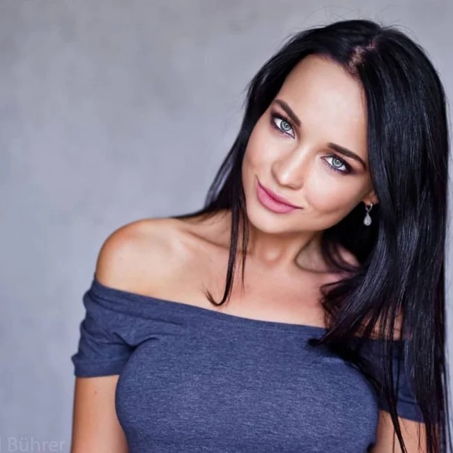 Девушка дня - Ангелина (35 фото)