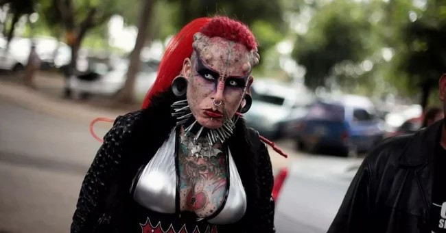 Mexican "vampire" calls not to follow her example (7 photos)