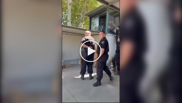 Worker set himself on fire during a wage dispute