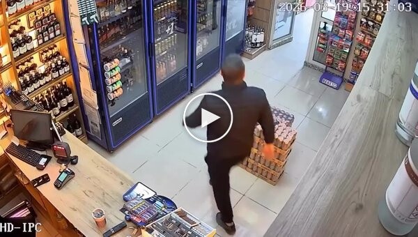 Нападение на владельца магазина в Турции