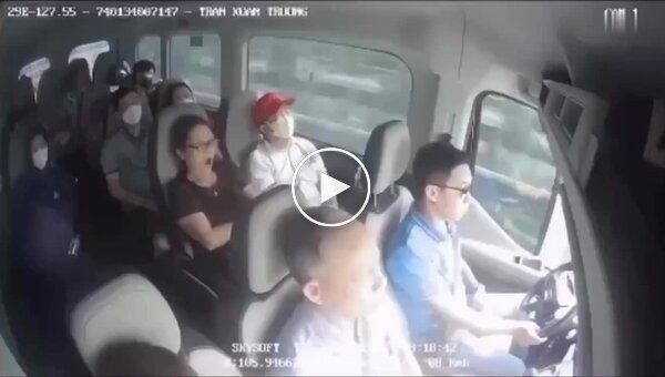 Автобус с пассажирами попал в ДТП