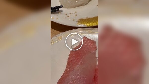 A live parasite in sashimi: in Hong Kong, a customer encountered a shocking discovery at a sushi bar