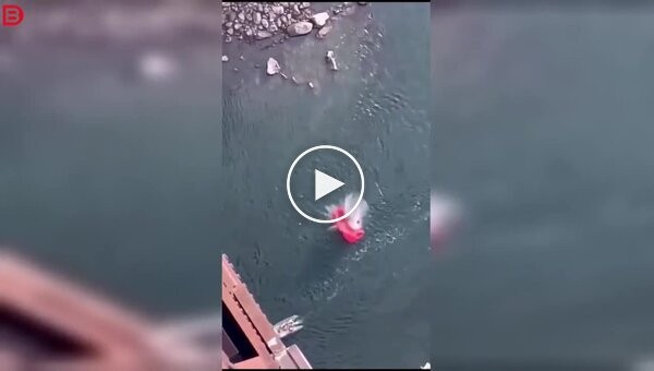 A parachute opened at the very last moment