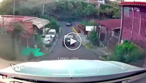 Failed robbery and carjacking attempt in Costa Rica.