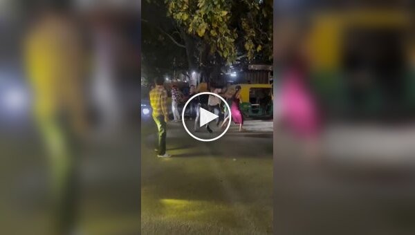 В Дели три женщины избили домогавшегося к ним мужчину