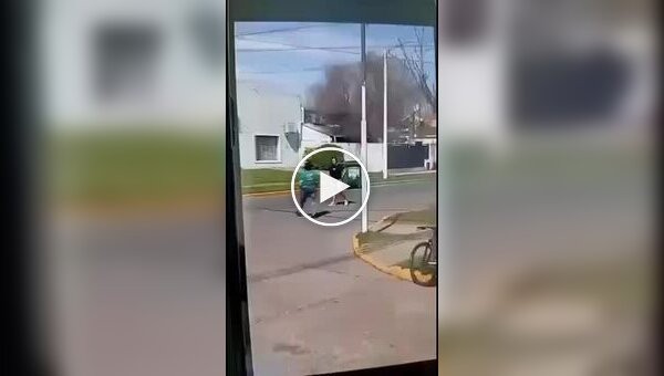 Argument outside kindergarten escalates into a street fight