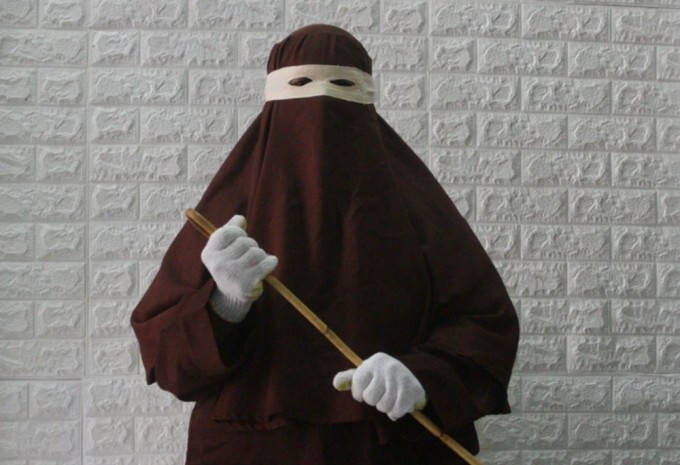 How female executioners live in Indonesia (8 photos)