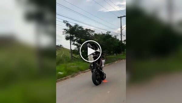 Красивое выступление водителя BMW