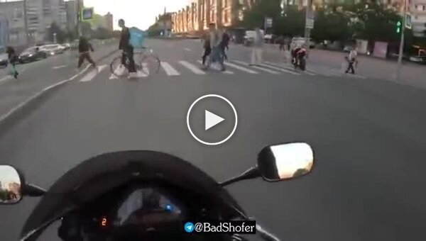 Eternal problems of motorcyclists and pedestrians