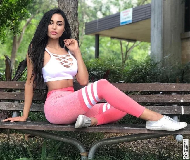 Марона Таннер - Девушка Дня