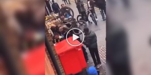 Сознательные граждане в Лондоне помогают полиции