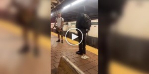 Скейтборд против ножа