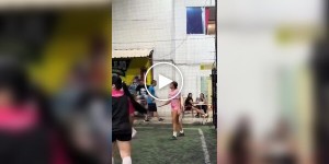 Під час жіночого футбольного матчу в Колумбії сталася масова бійка